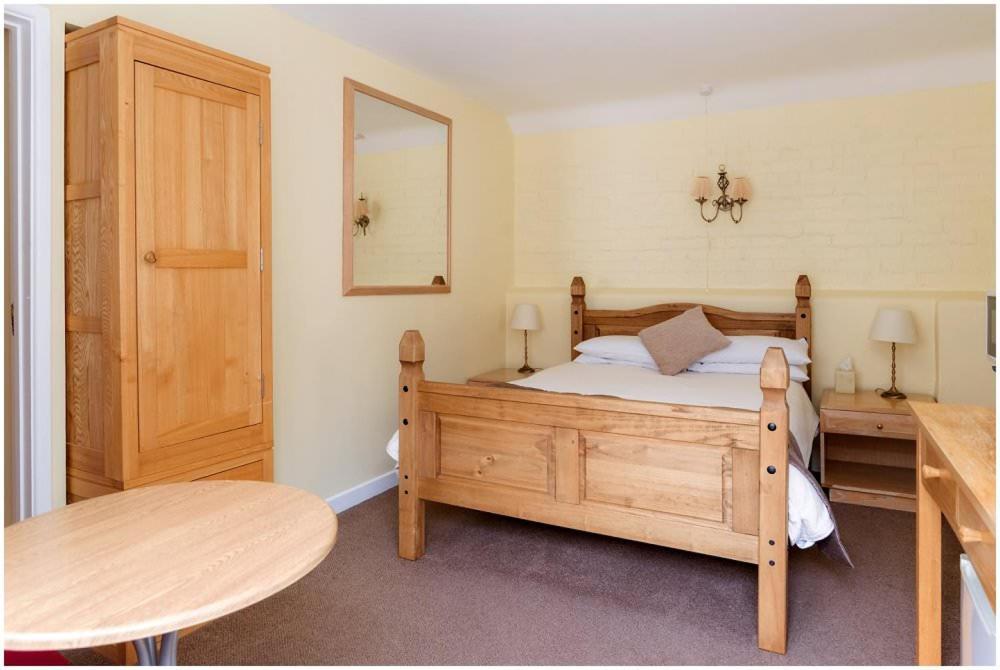 Kingfisher Barn Bed & Breakfast Abingdon-on-Thames Екстер'єр фото