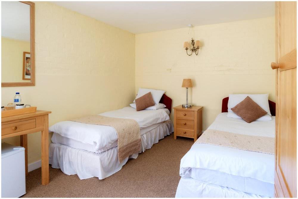 Kingfisher Barn Bed & Breakfast Abingdon-on-Thames Екстер'єр фото