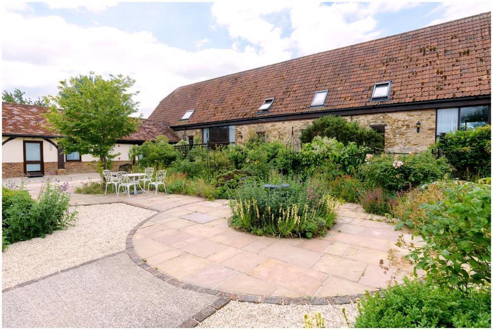 Kingfisher Barn Bed & Breakfast Abingdon-on-Thames Екстер'єр фото