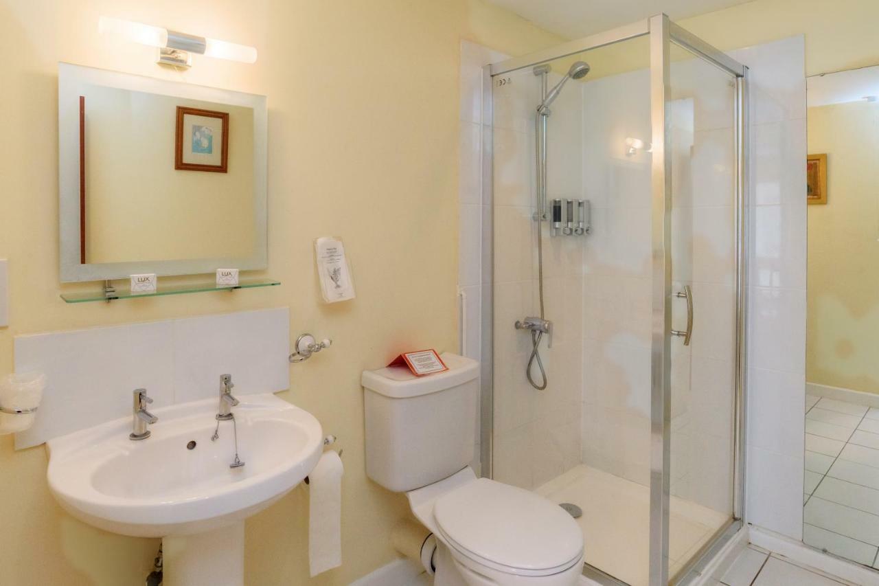 Kingfisher Barn Bed & Breakfast Abingdon-on-Thames Екстер'єр фото